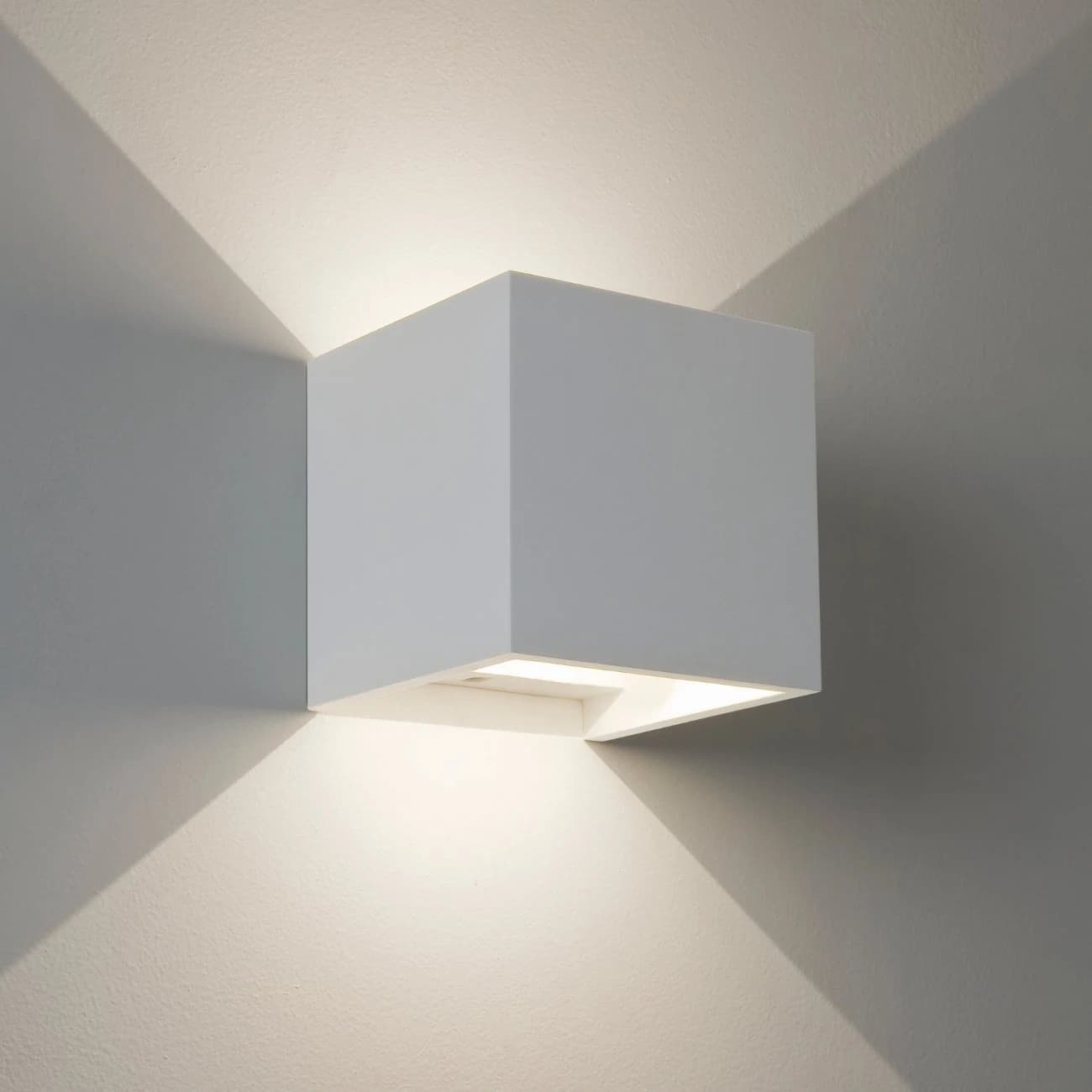 Fotografía del catálogo de Iluminaled: Aplique de pared de exterior APDE-007